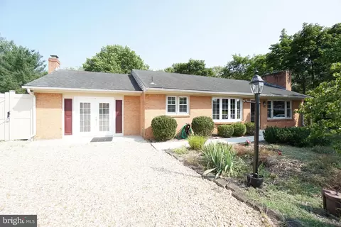 218 Stafford Dr, Winchester, VA 22602