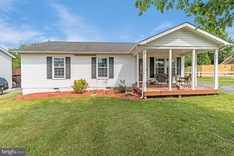116 Robin Ave, Stephens City, VA 22655