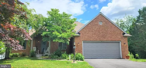 113 Masters Dr, Cross Junction, VA 22625
