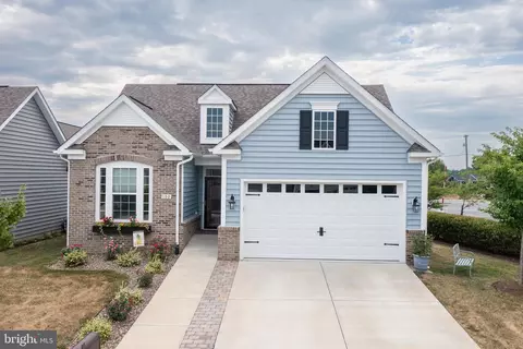 100 Poppy Dr, White Post, VA 22663