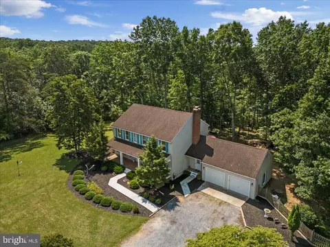 107 Country Squire Ln, Winchester, VA 22603