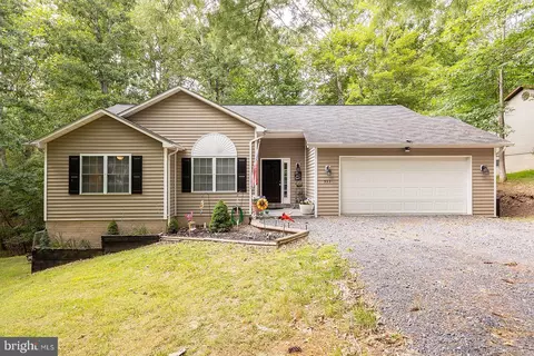 533 Northwood Cir, Cross Junction, VA 22625