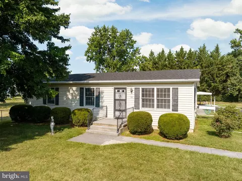 121 Massie St, Stephens City, VA 22655