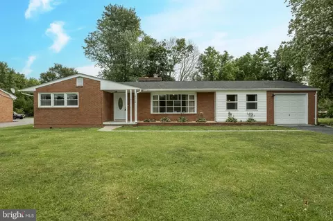 2118 Martinsburg Pike, Winchester, VA 22603