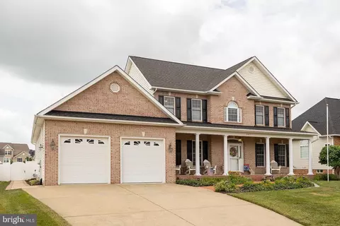 207 Cool Spring Dr, Stephens City, VA 22655