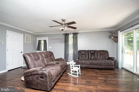1238 Logger Dr, Gore, VA 22637 photo 6