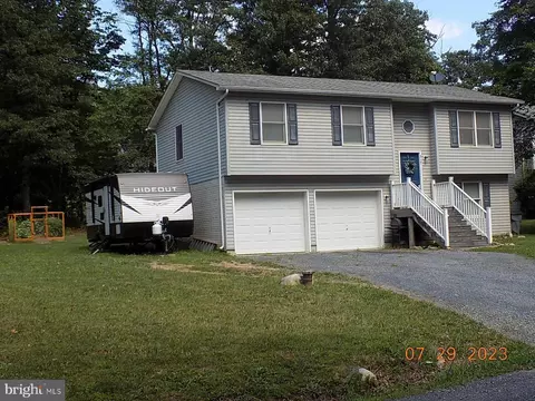 517 Fawn Dr, Winchester, VA 22602