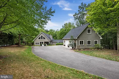 678 Lake Serene Dr, Winchester, VA 22603