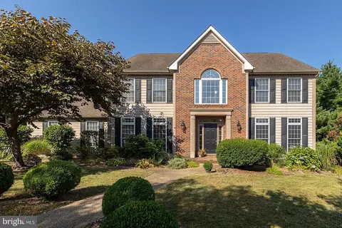 109 Winterberry Ct, Winchester, VA 22602
