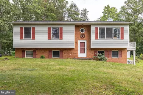 146 Beaver Creek Trl, Cross Junction, VA 22625