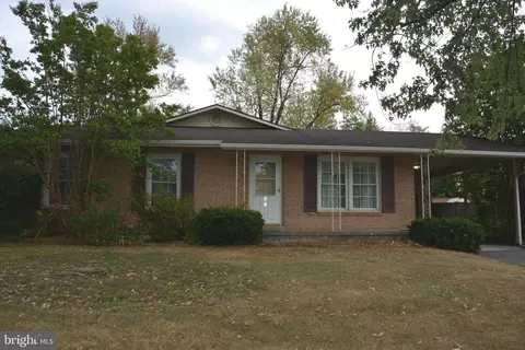 103 Meadowlark Ln, Stephens City, VA 22655