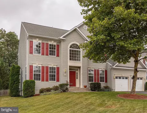 207 Rebecca Dr, Winchester, VA 22602