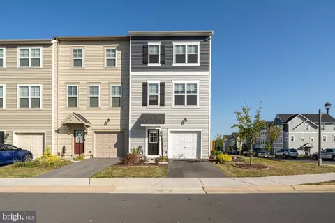 100 Fading Star Ct, Stephenson, VA 22656