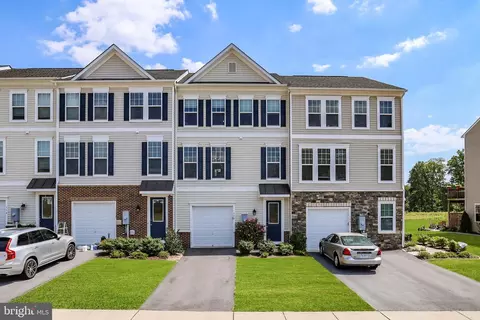 150 Solara Dr, Winchester, VA 22602
