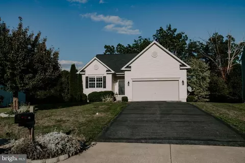 116 Penderbrook Ct, Stephens City, VA 22655