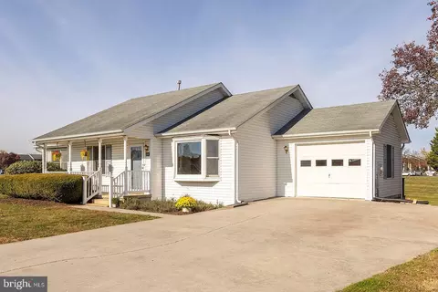 101 Berkshire Cir, Winchester, VA 22601