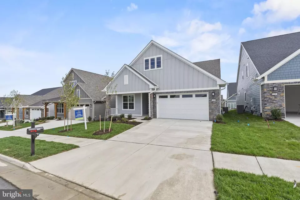 133 Cowbird St, Lake Frederick, VA 22630 55 Photos Movoto