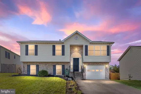 103 Paradise Ct, Stephens City, VA 22655