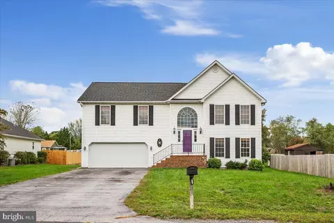 311 Montgomery Cir, Stephens City, VA 22655