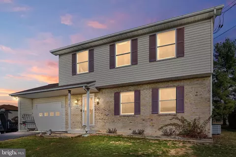 101 Pebble Brook Ln, Winchester, VA 22602