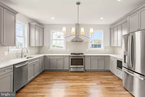 102 Brandylion Dr, Stephens City, VA 22655