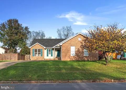 117 Buchannan Dr, Stephens City, VA 22655