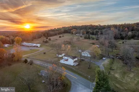 146 Howards Chapel Rd, Winchester, VA 22603