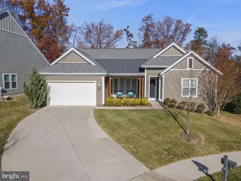 173 Towhee Dr, Lake Frederick, VA 22630
