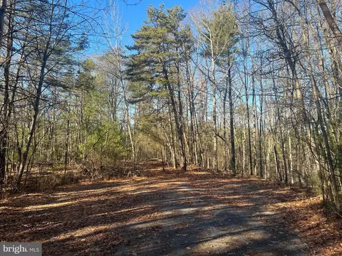 estate drive, Winchester, VA 22603