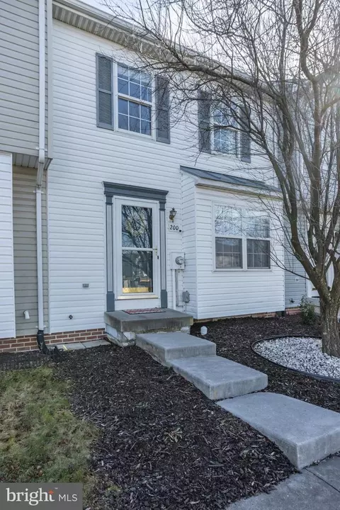200 Sherando Cir, Stephens City, VA 22655