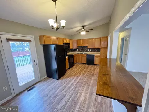 2475 Third St, Middletown, VA 22645 photo 10