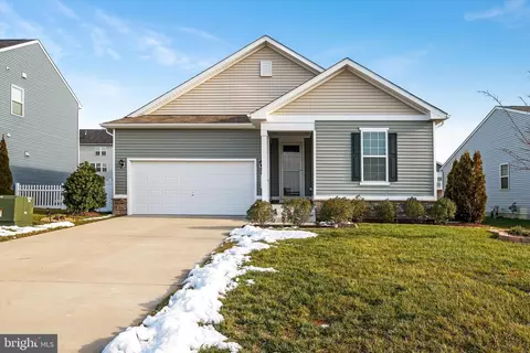 445 Town Run Ln, Stephens City, VA 22655