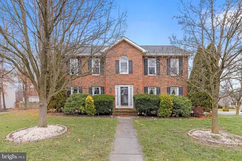 101 Stump Ct, Stephens City, VA 22655