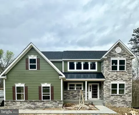 211 Whistlewood Ln, Winchester, VA 22602