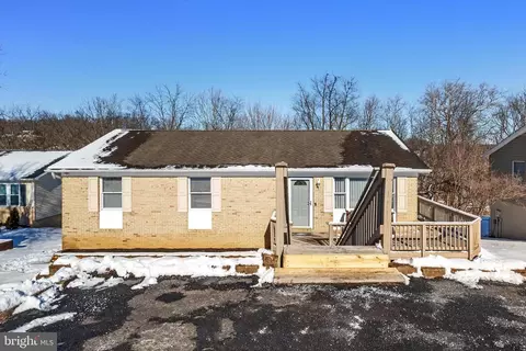 218 Lakeridge Dr, Stephens City, VA 22655