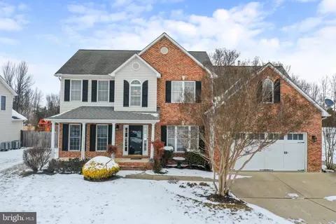 102 New Market Dr, Stephens City, VA 22655