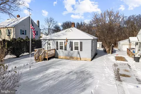 717 Smithfield Ave, Winchester, VA 22601