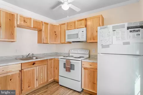 Kitchen - 107 Apache Trl, Winchester, VA 22602 photo 1 of 5
