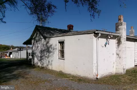 Exterior - 2349 Third St, Middletown, VA 22645 photo 8 of 15