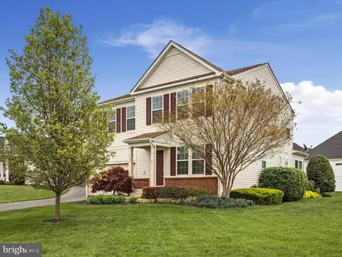 100 Ivy Hill Ct, Stephens City, VA 22655