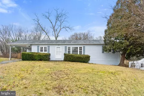111 Fairway Dr, Winchester, VA 22601