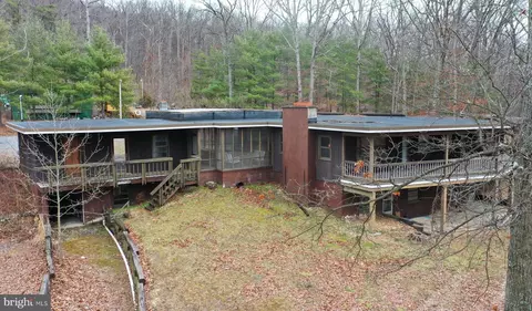 1052 Cedar Grove Rd, Winchester, VA 22603