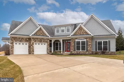 151 Abrams Pointe Blvd, Winchester, VA 22602