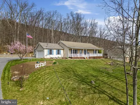 204 Hawk Trl, Winchester, VA 22602