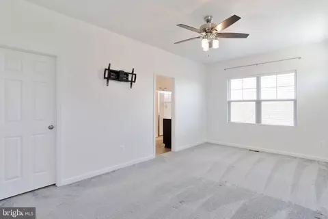 Entry Way - 245 Patchwork Dr, Stephenson, VA 22656 photo 9 of 15