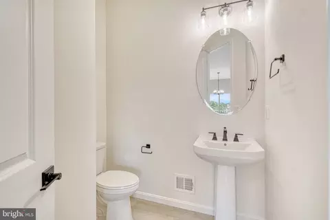 136 Triangle Ct, Winchester, VA 22602 photo 37