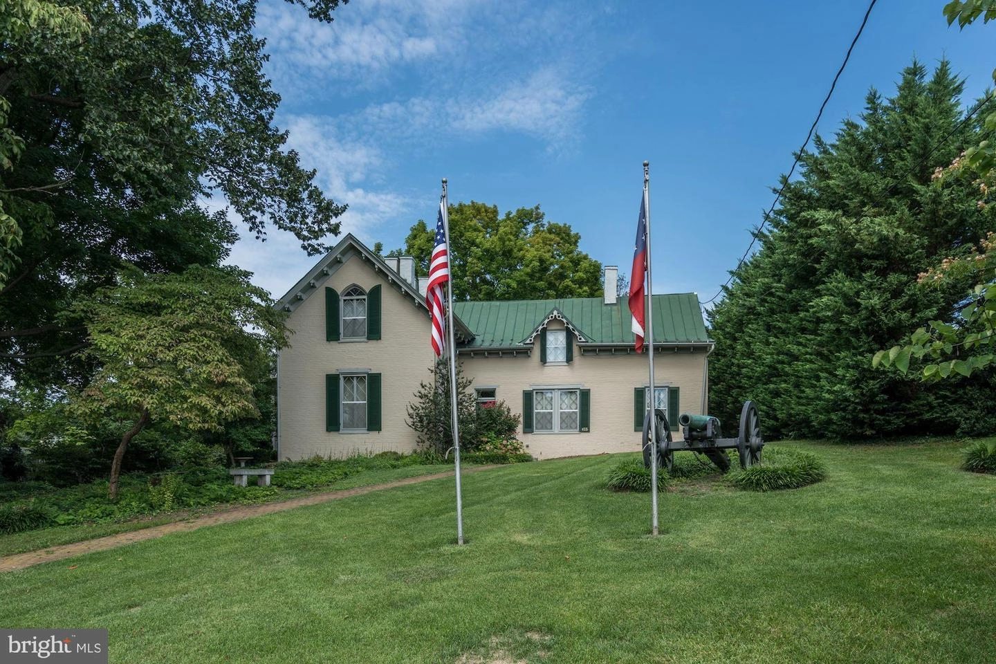 Exterior - 131 Triangle Ct, Winchester, VA 22602 photo 9 of 13