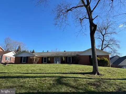 104 Stuart Dr, Winchester, VA 22602