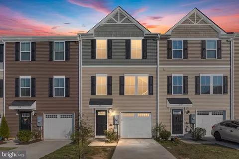 316 Sage Cir, Winchester, VA 22603
