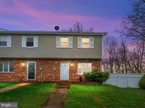 315 Ash Hollow Dr, Winchester, VA 22602